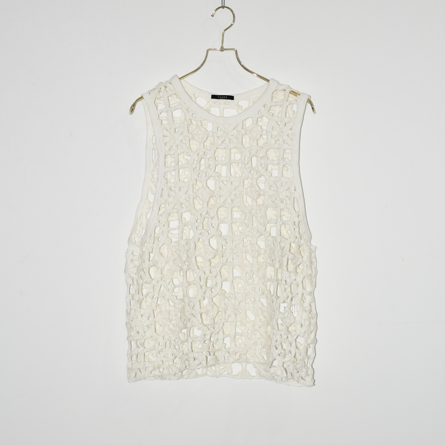 TAAKK ALL EMBROIDERY TANK TOP [TA24SS-JR068]