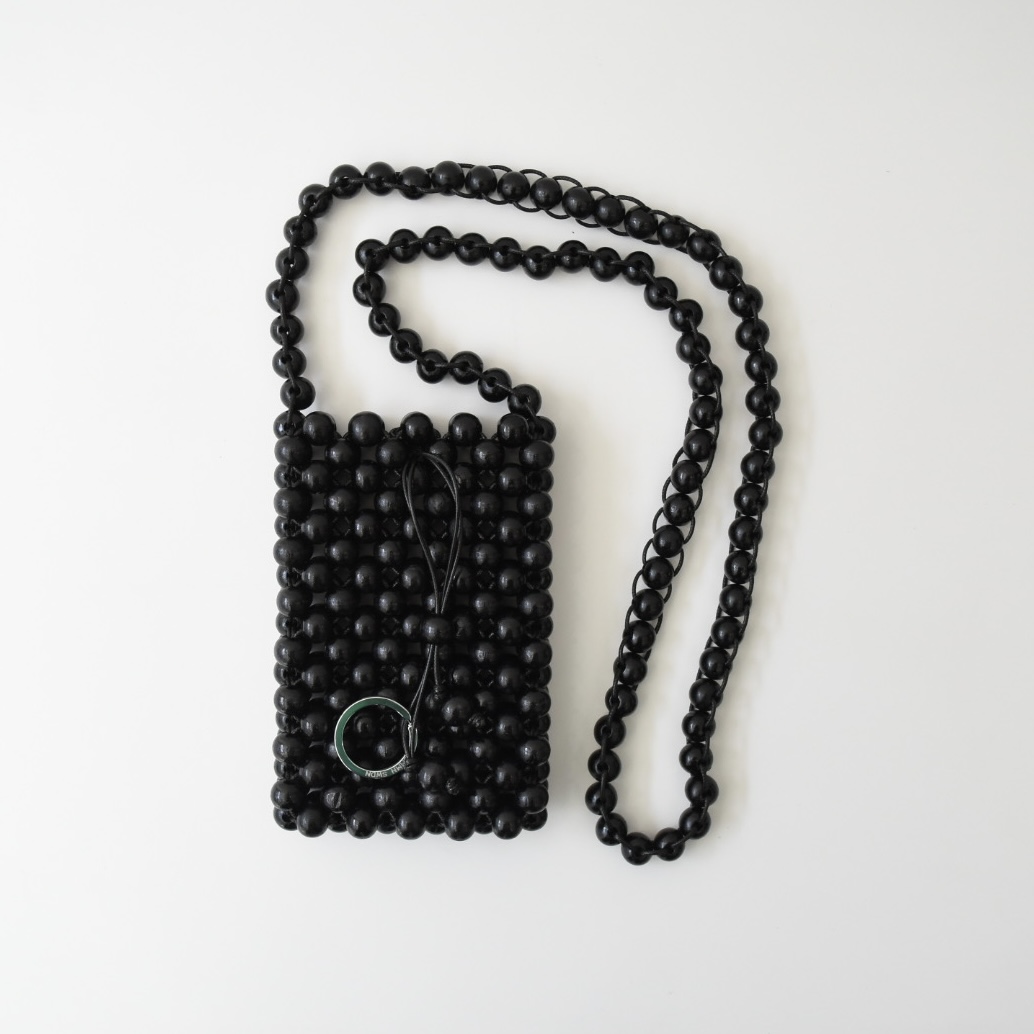 CMMN SWDN WOOD BEAD POUCH [Black]