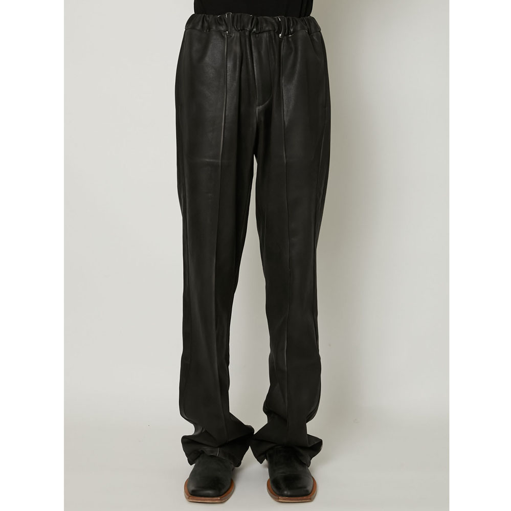 TAAKK LEATHER COATING EASY TROUSERS[PT091-BLK]